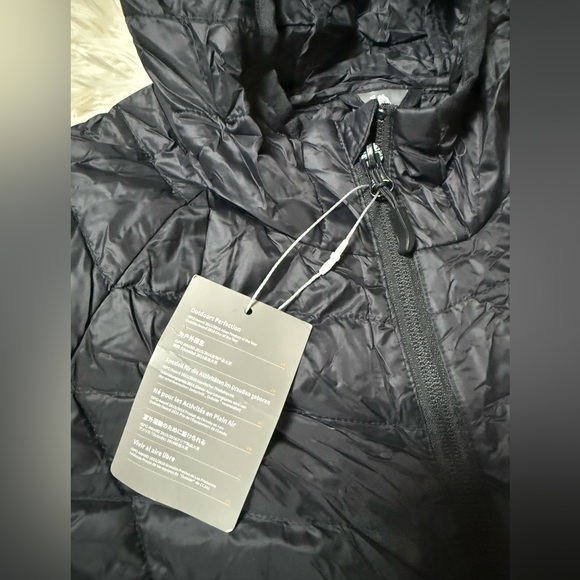 NWT Down jacket - Picture 2 of 7